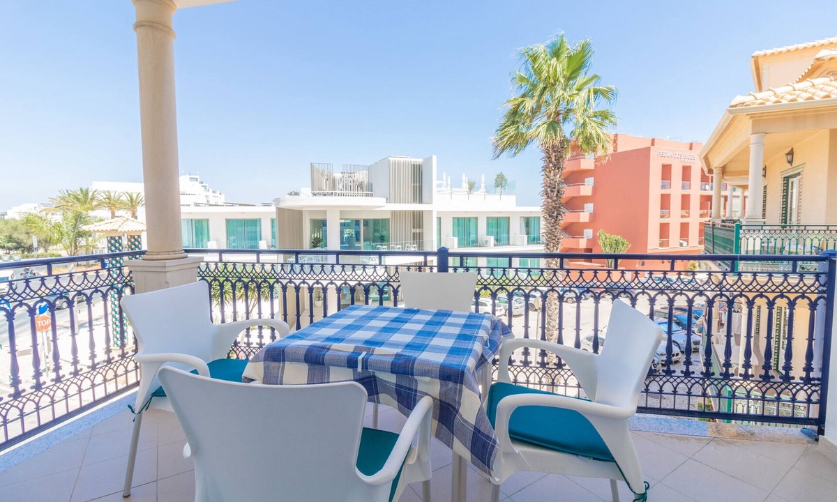 Oura Apartment | #101 T1 Pedra dos Bicos by Home Holidays