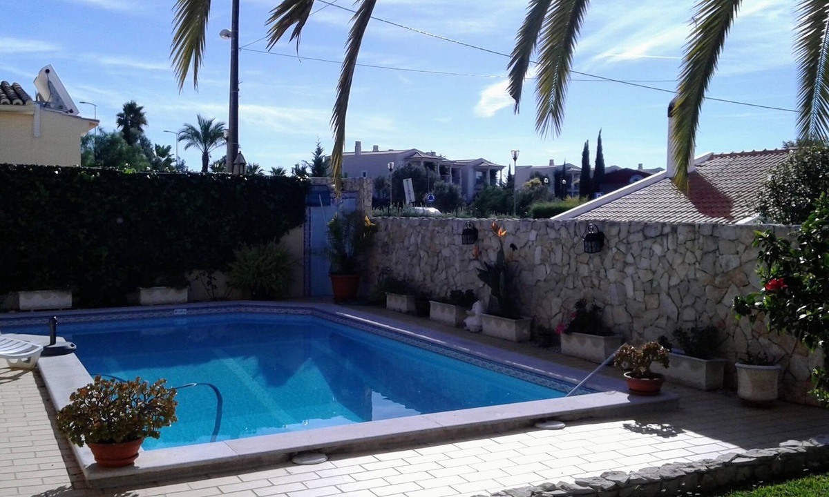 Estombar Villa | 2 Bedrooms in villa with pool, sleeps 4
