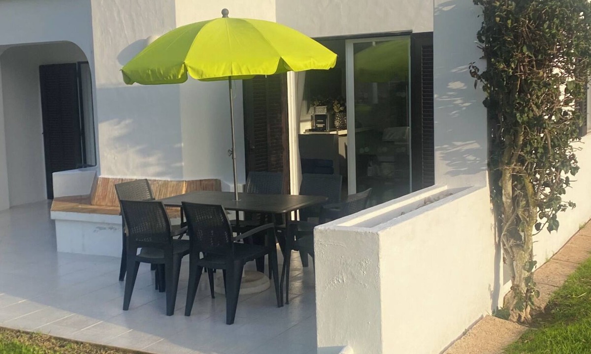 Alpouvar Apartment | 3 BEDROOM 2 BATH, POOLSIDE, Air Con/WIFI/Swimming pools Hundreds of TV channel