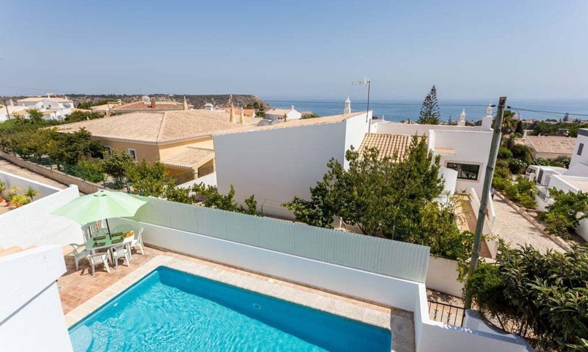 Espiche Villa | 3-bedroom single storey sea view villa with private pool