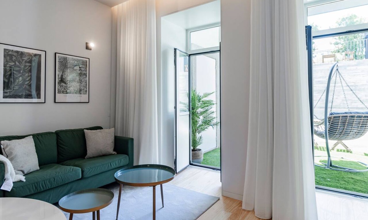 Centro / Baixa Apartment | Almada 551 - 0.2 l Garden Oasis by LovelyStay