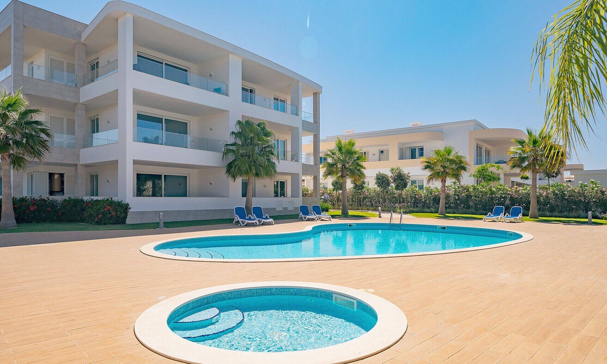 Lagos Apartment | Ancora Aptartment da Paz - Eco friendly, high design 3 bedroom apartment