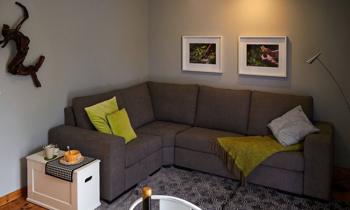 Biscoitos Apartment | Apartamento Familiar nos Biscoitos com Vinhas e Vista Para a Montanha!