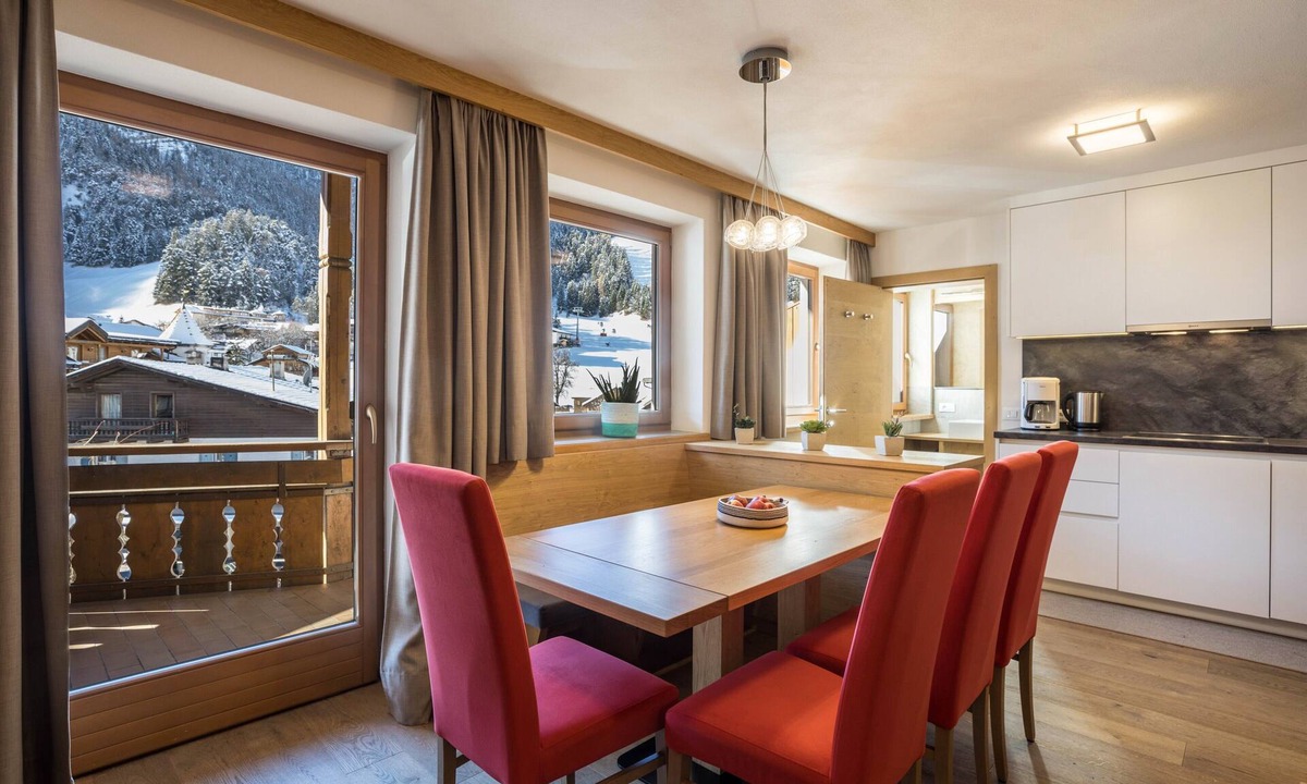 San Vigilio Apartment | Apartment "Rosalpina 2" in the Middle of the Ski Area with Mountain View, Wi-Fi & Balcony