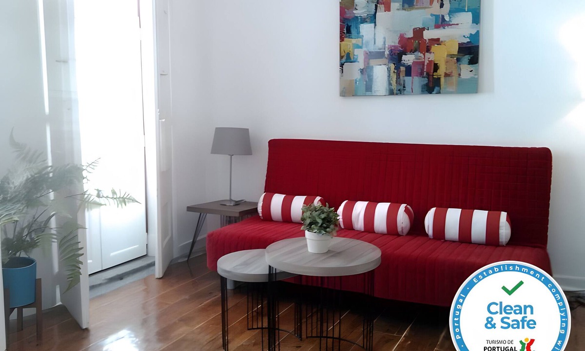 Encarnacao Apartment | Apartment 'Inglesinhos 1' with Wi-Fi