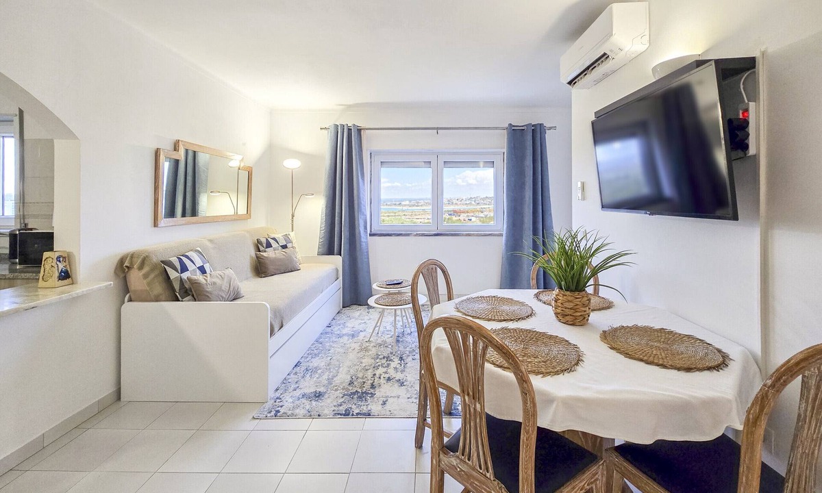 Praia da Rocha Apartment | Apartment Praia Rocha | River View | Colunas