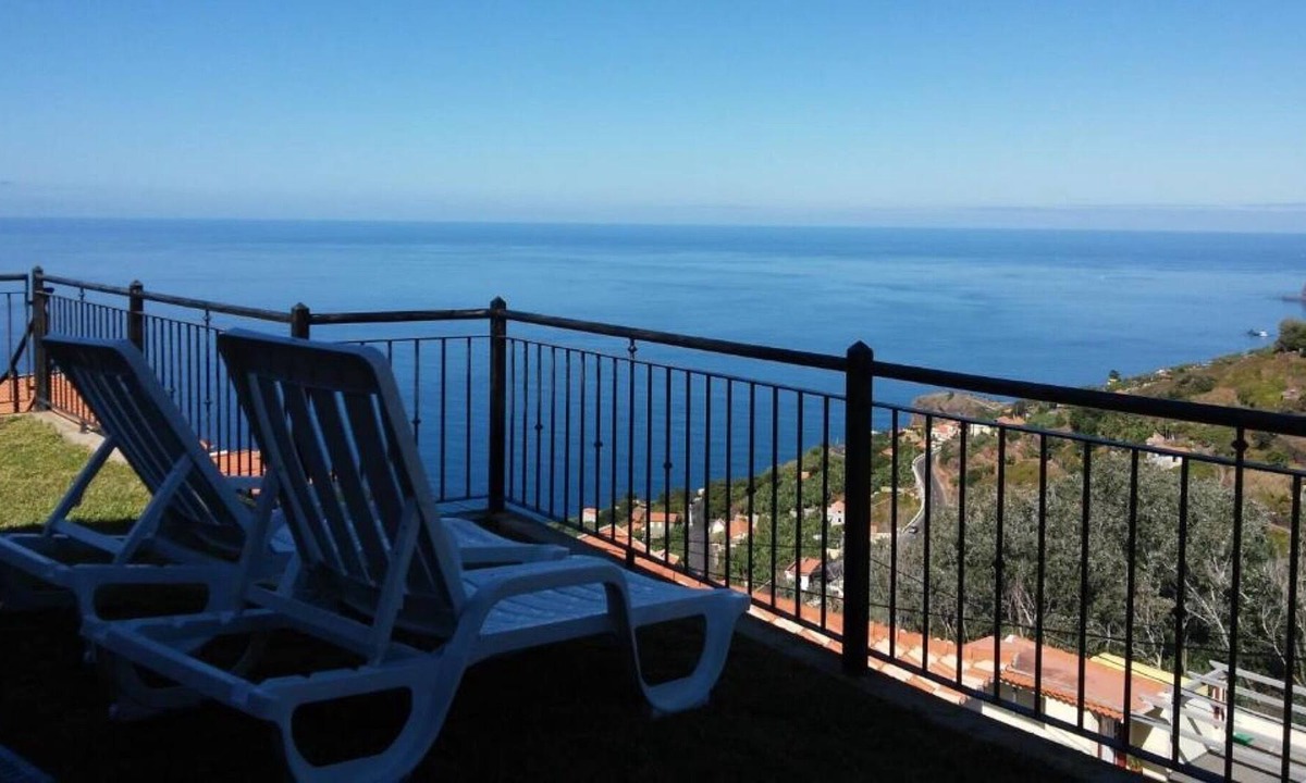 Ribeira Brava Apartment | Apartment "Vila Brava Cottage Apartamento D" with Sea View & Wi-Fi