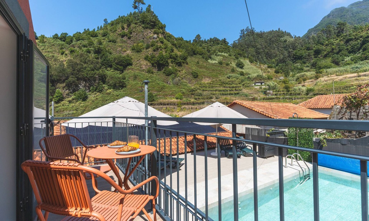 Sao Vicente Ski Chalet | Avo Maria House 2 by Atlantic Holiday