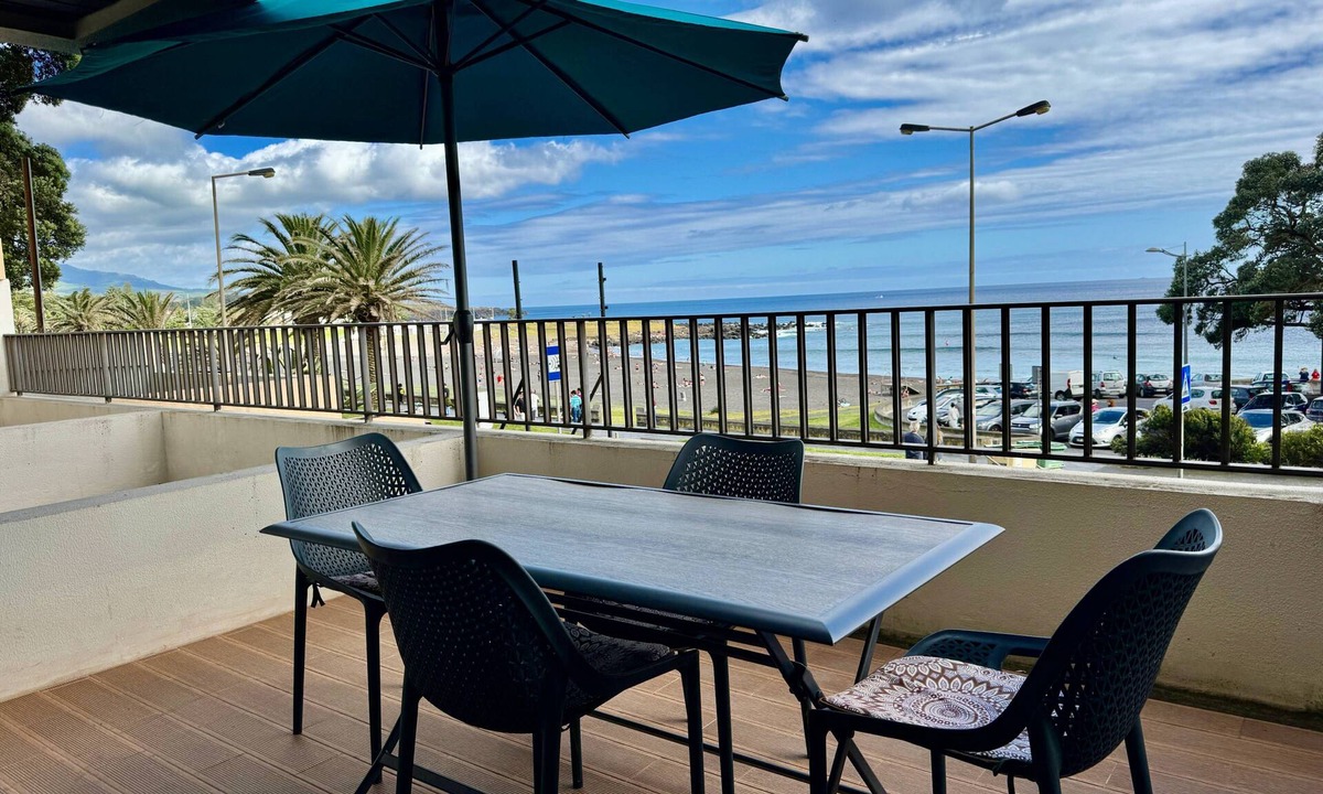 Livramento Apartment | BEACH FRONT HOUSE by Azores HomeMade