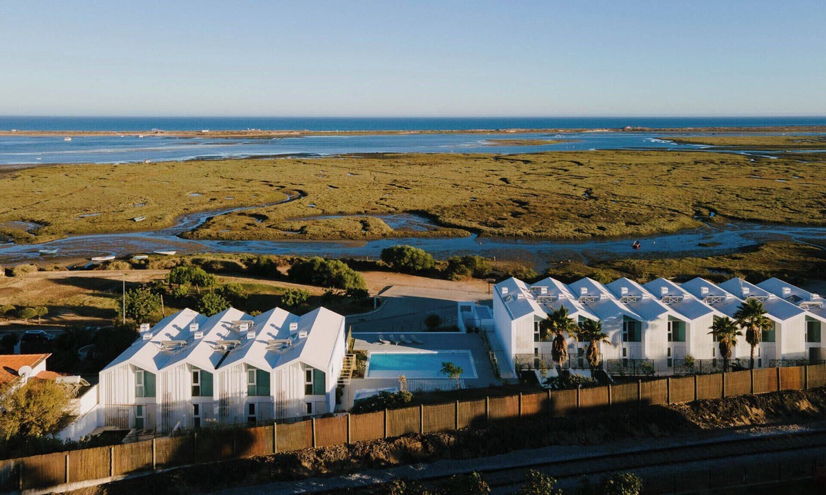 Fuseta House | Beautiful V4 in Fuseta, between Olhão and Tavira, facing the Ria Formosa and sea