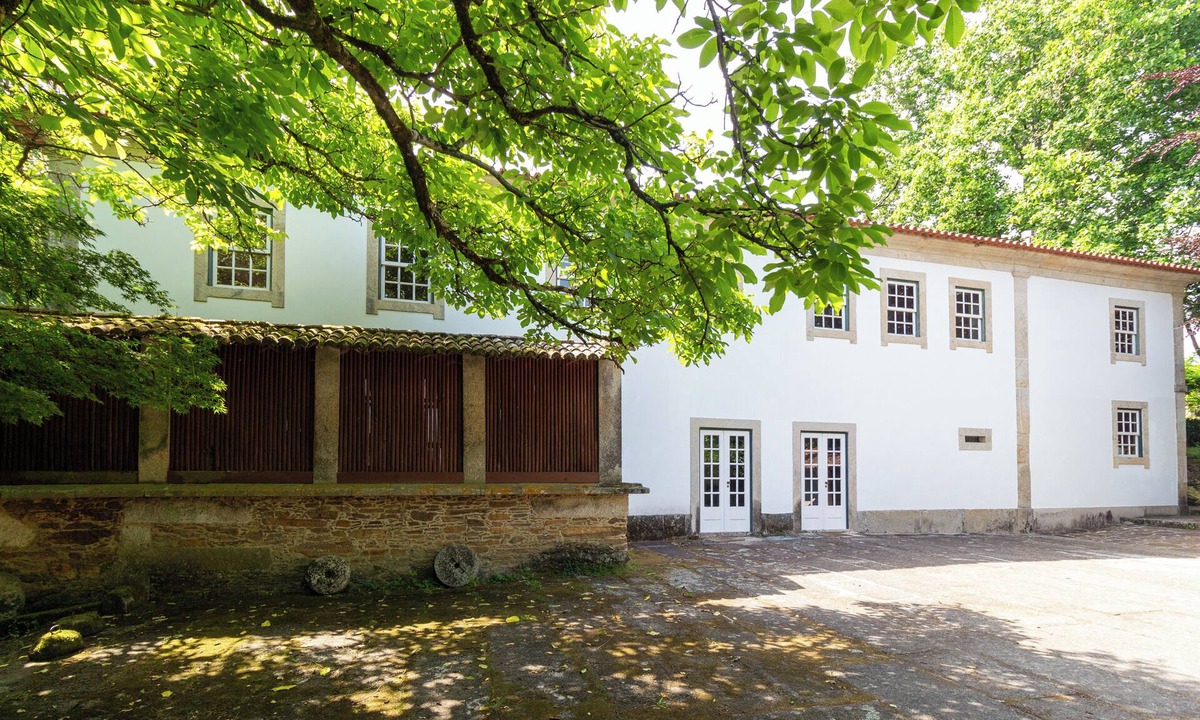 Perre Villa | Bento Novo | Historic Manor House Near the Coast, Stunning Gardens