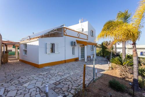 Faro House | Blife Moustachya Villa