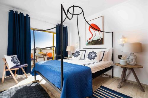 Praia da Rocha Apartment | Bright Apt Marina View Steps to Beach