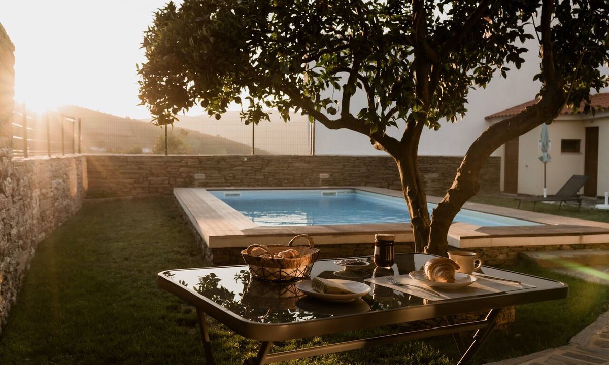 Bomfim House | Casa de Xisto - Uva Douro Houses