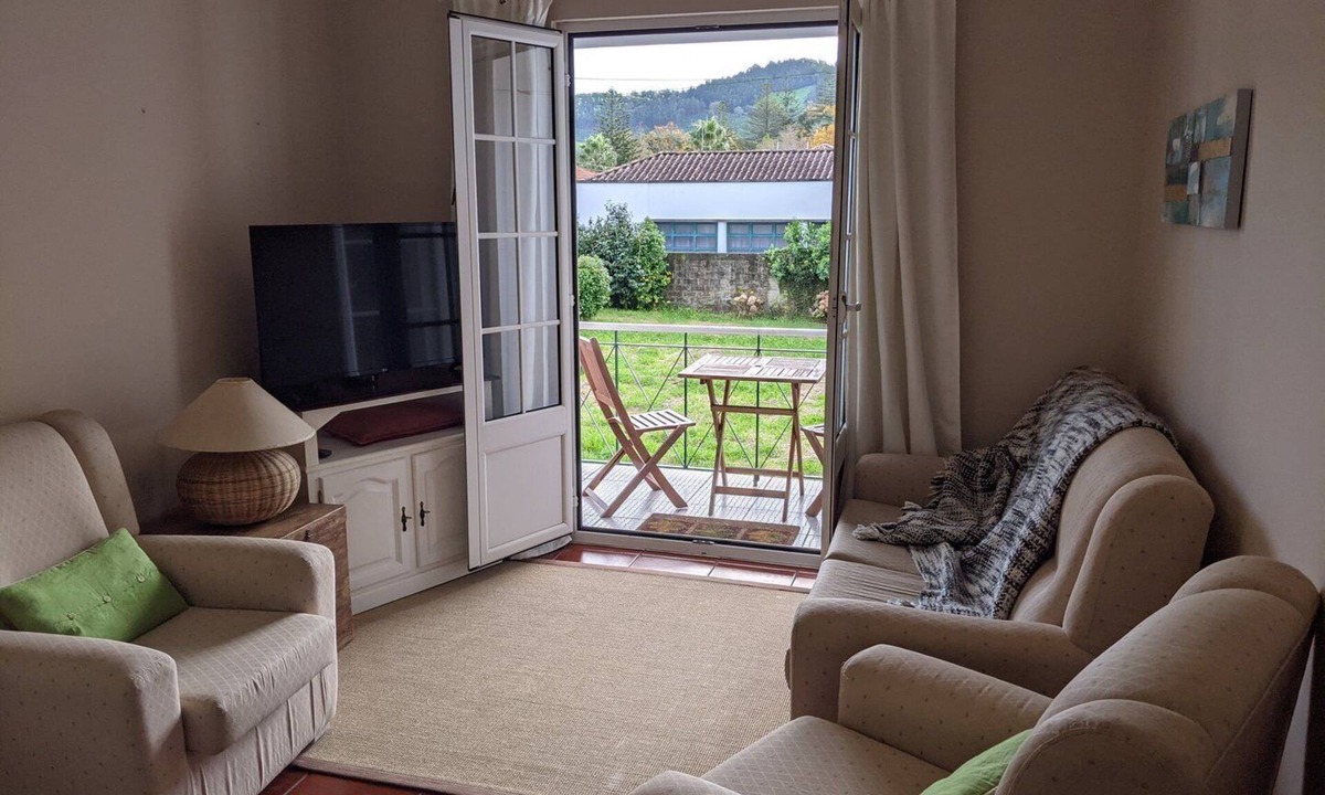 Furnas Apartment | Casa Verde e Dourada - Heart of Furnas