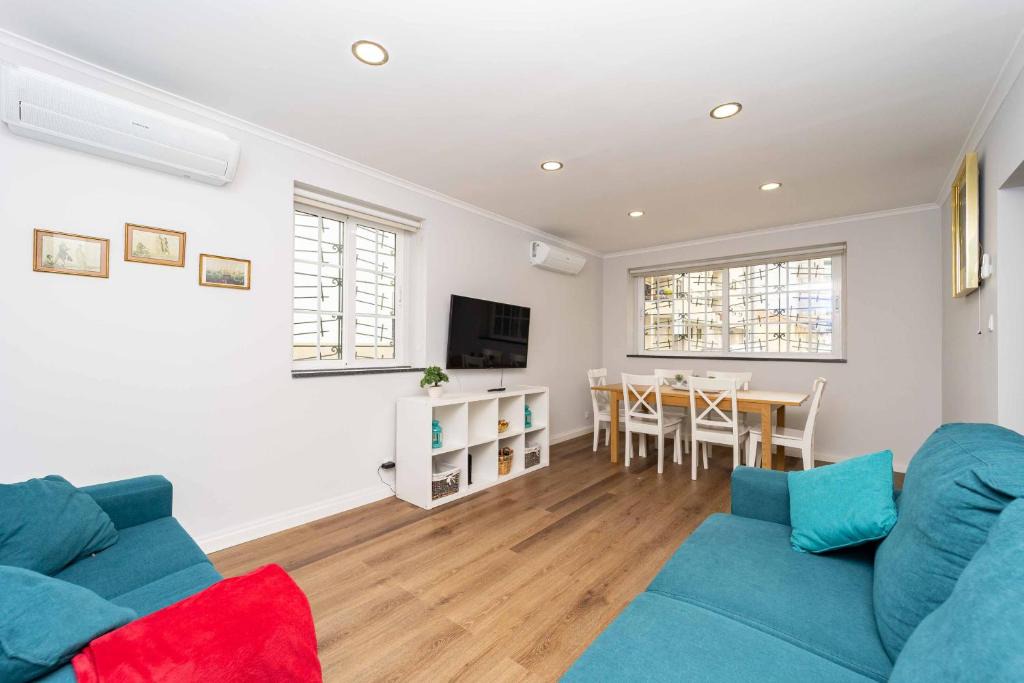 Vila Nova de Gaia Apartment | Casinha dos Avós by LovelyStay