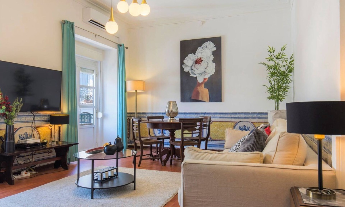 Sacramento Apartment | Charming Chiado 2BDR W/Balcony by LovelyStay