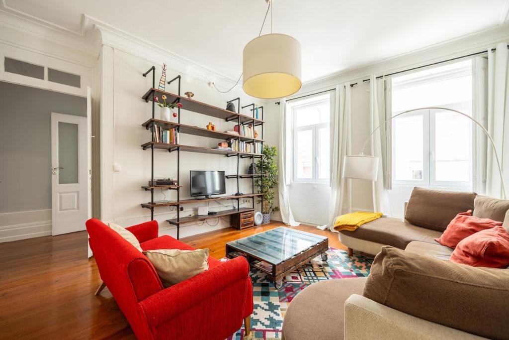 Paranhos Apartment | Cozy Home with Private Garden - A Peaceful Retreat