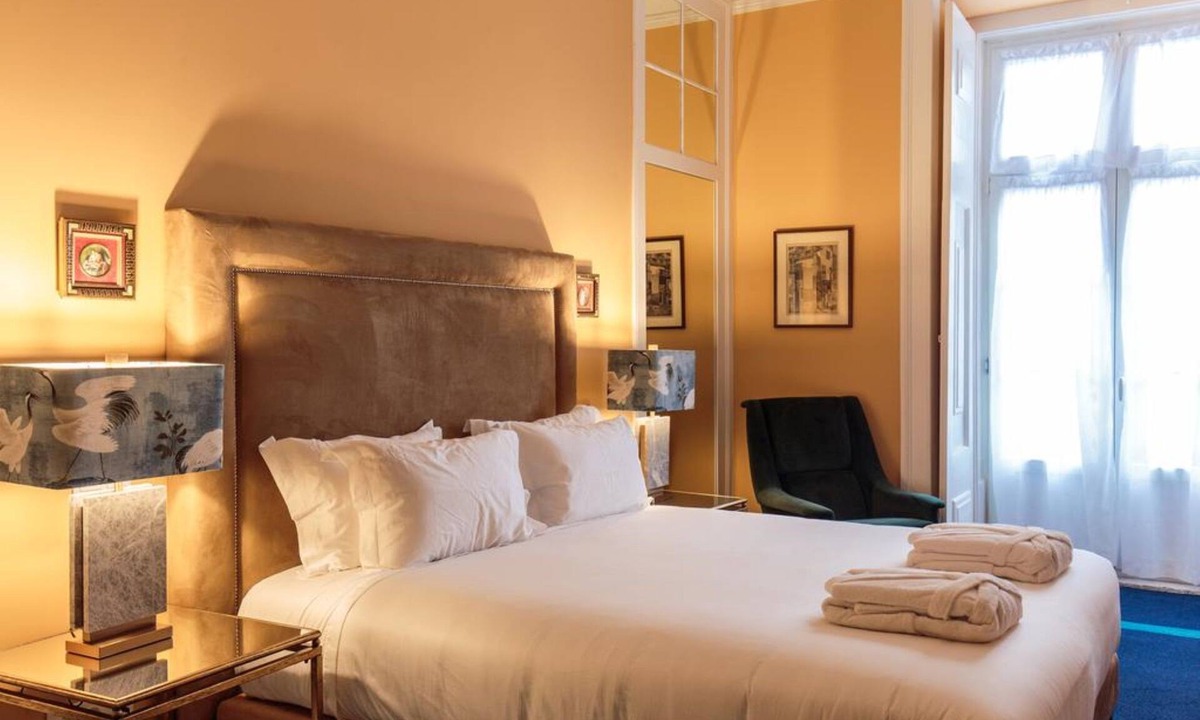 Sacramento Bed & Breakfast | Dear Lisbon – Bordalo Palace Chiado