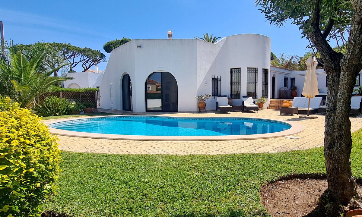 Vale do Garrao Villa | Dunas Douradas Beach Villa