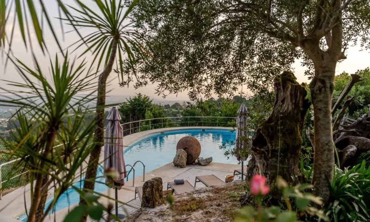 Barroselas Villa | Fountain Retreat I Pool & Sports Escape