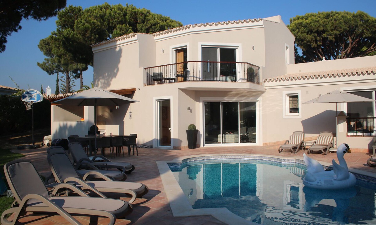 Vale do Garrao Villa | Full for summer '26! Booking ahead for 2027. Perfect for multi-family holidays.