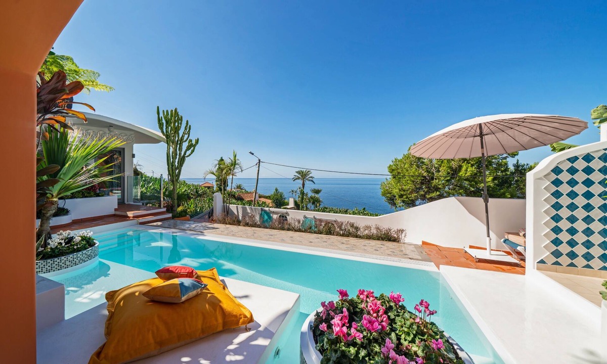 Arco da Calheta Villa | Great zen villa, access to beach | Villa do Mar IV