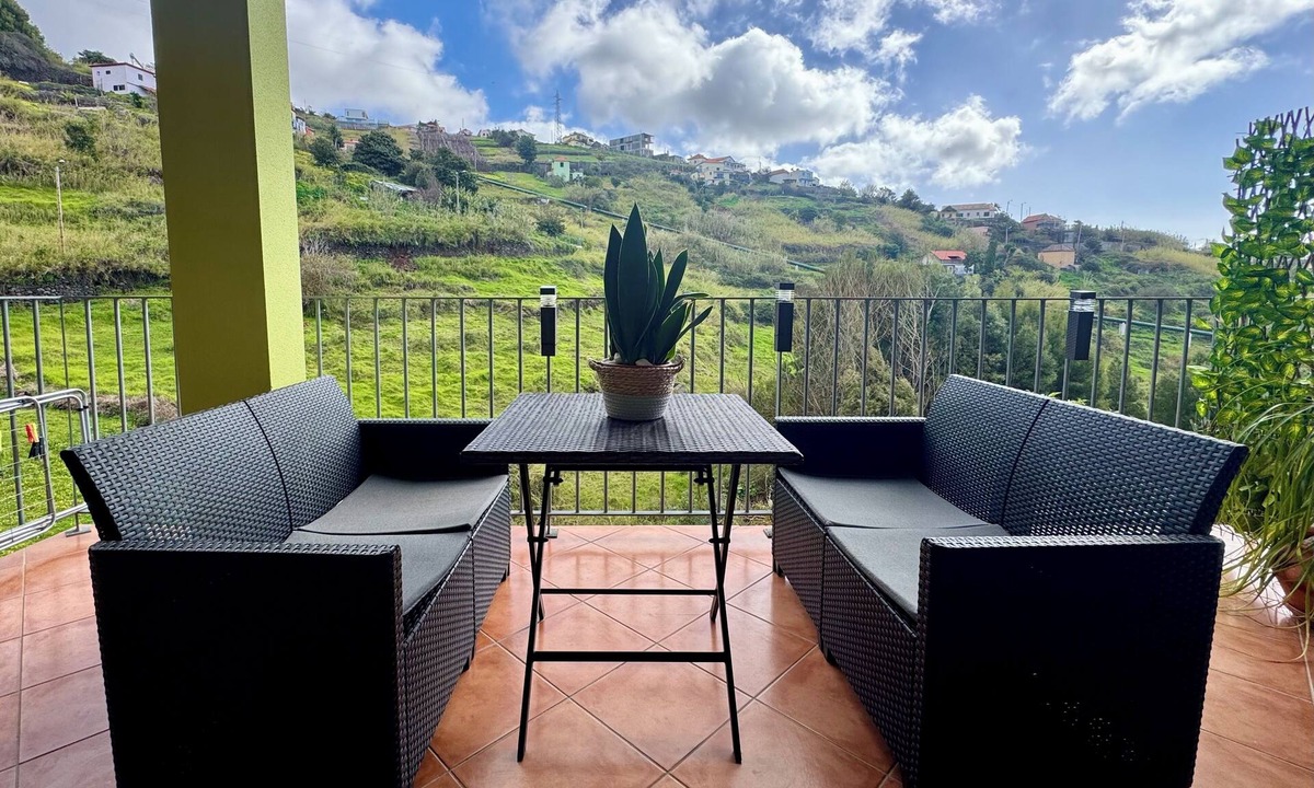 Estrela da Calheta House | Green House | Mountain Green Views & Sea Glimpse | Calheta