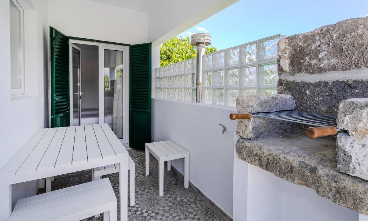 Livramento House | GuestReady-Charming Retreat with Terrace