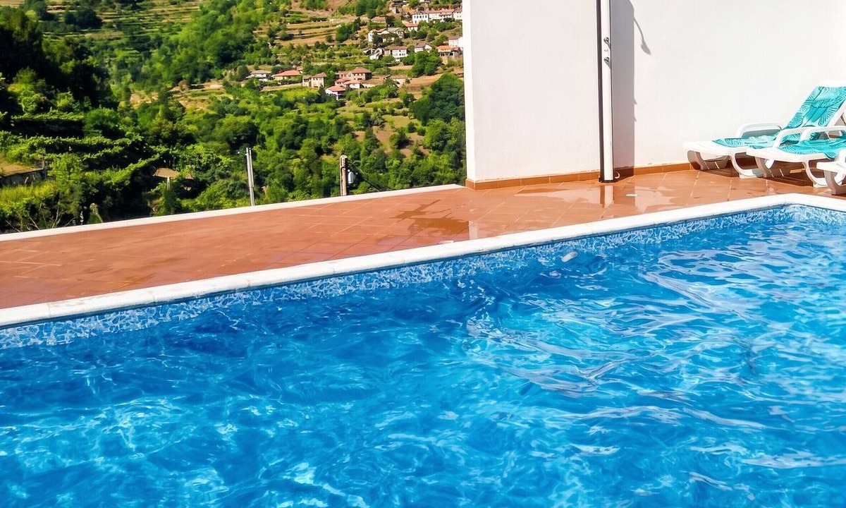 Castro Daire Villa | Homerez - Villa in Vila Seca
