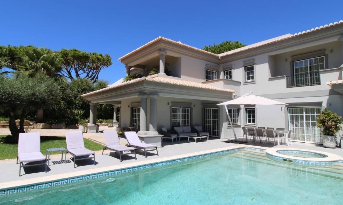 Vale do Garrao House | in Almancil mit Garten, Grill und Terrasse by Interhome