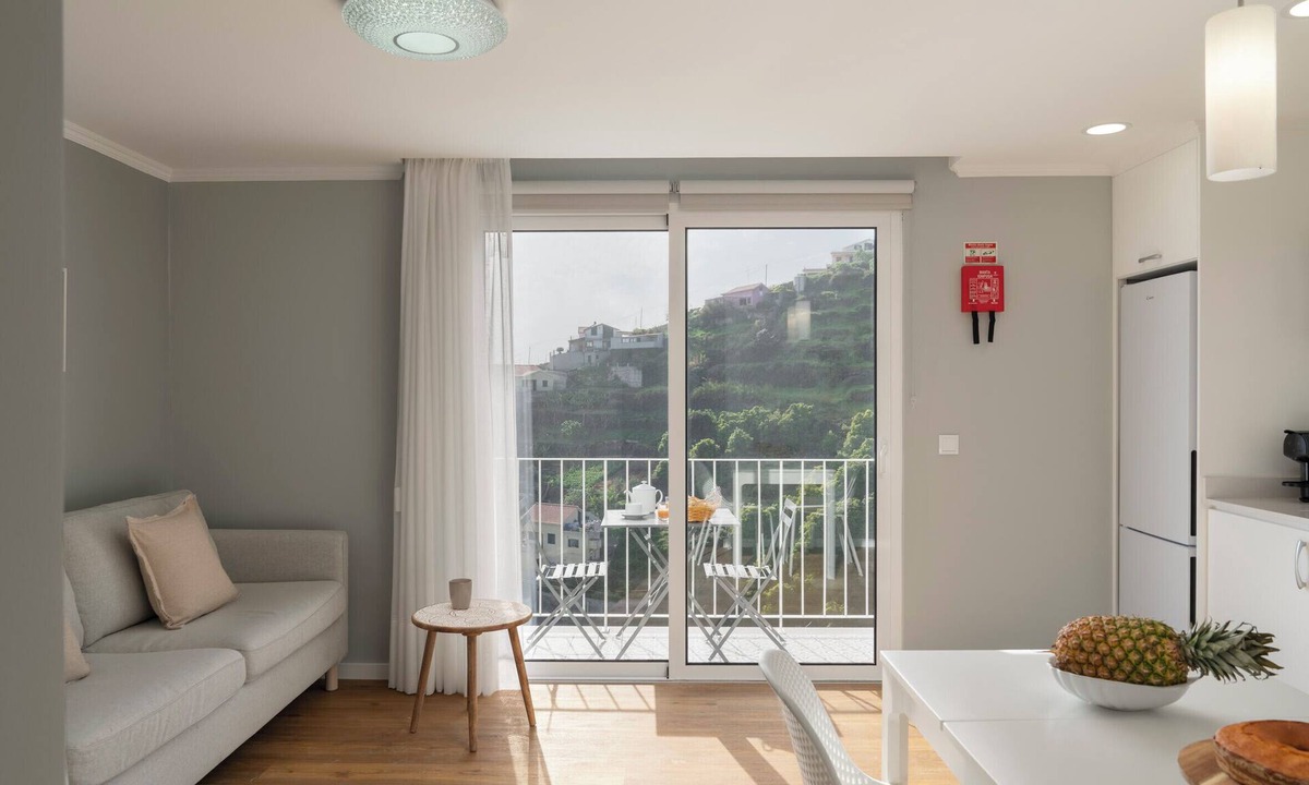 Canhas Apartment | In south-west Madeira, Casas ao Sol - Bordado