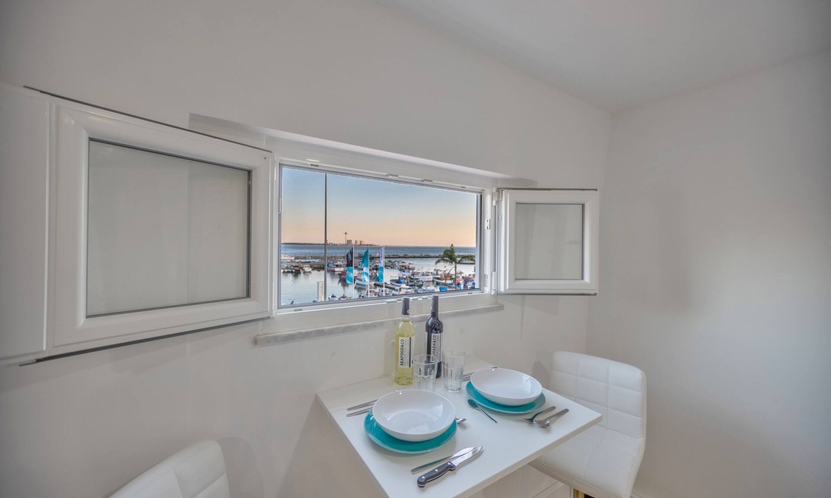 Setubal Apartment | Lake House. Unforgettable panorama
