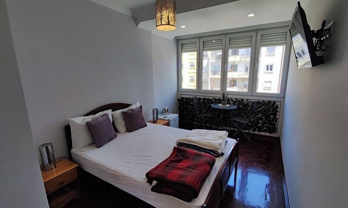 Penha de Franca Apartment | Lisbon, 3 bedroom apartment Penha de França