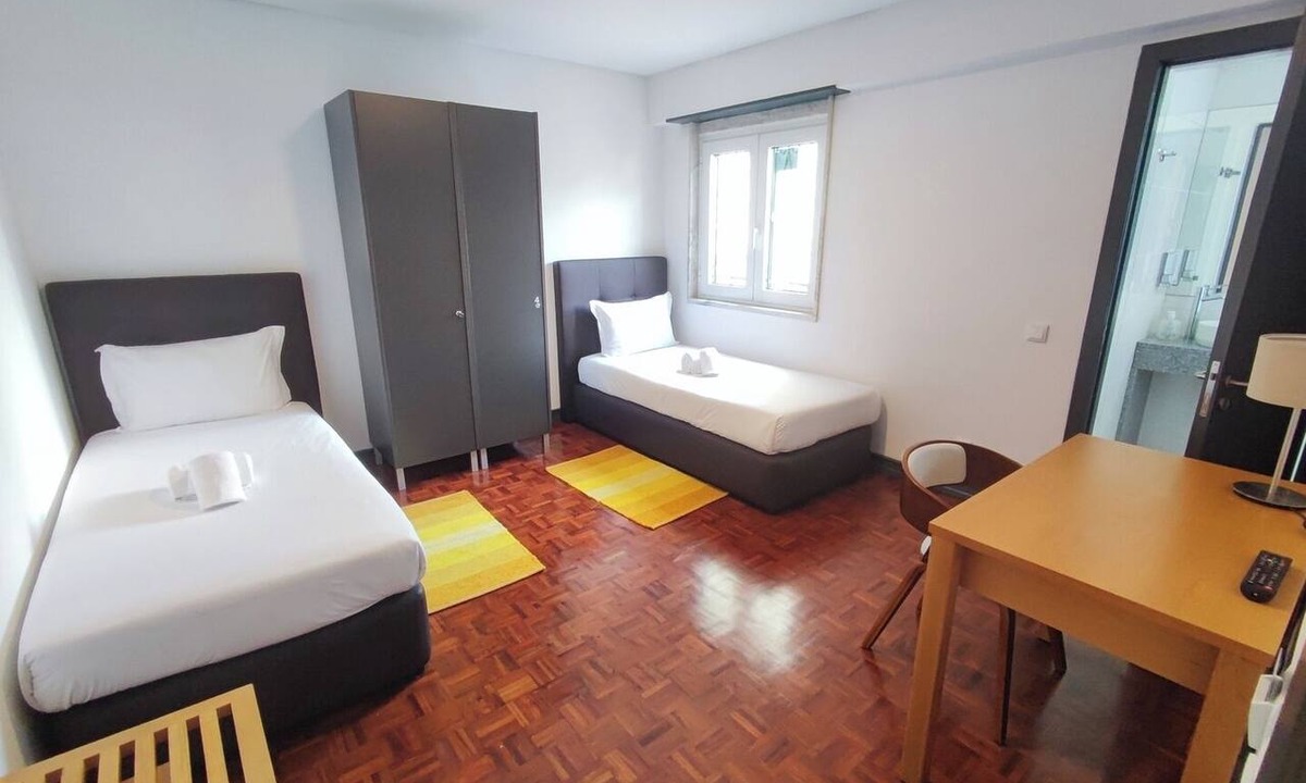 Olivais Apartment | Lisbon Airport GuestHouse Gal - Suite w/Wc