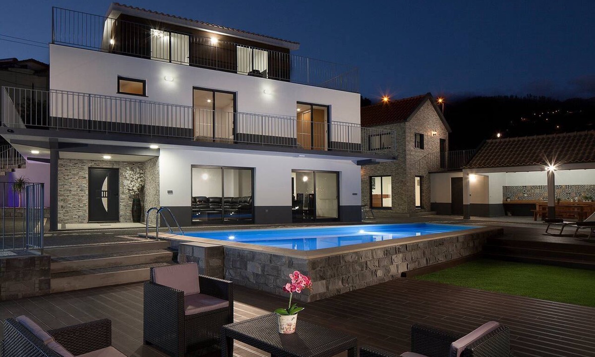 Estrela da Calheta Villa | Luxury Calheta Villa | Casa da Rosalina | 5 Bedrooms | Stunning Sea Views