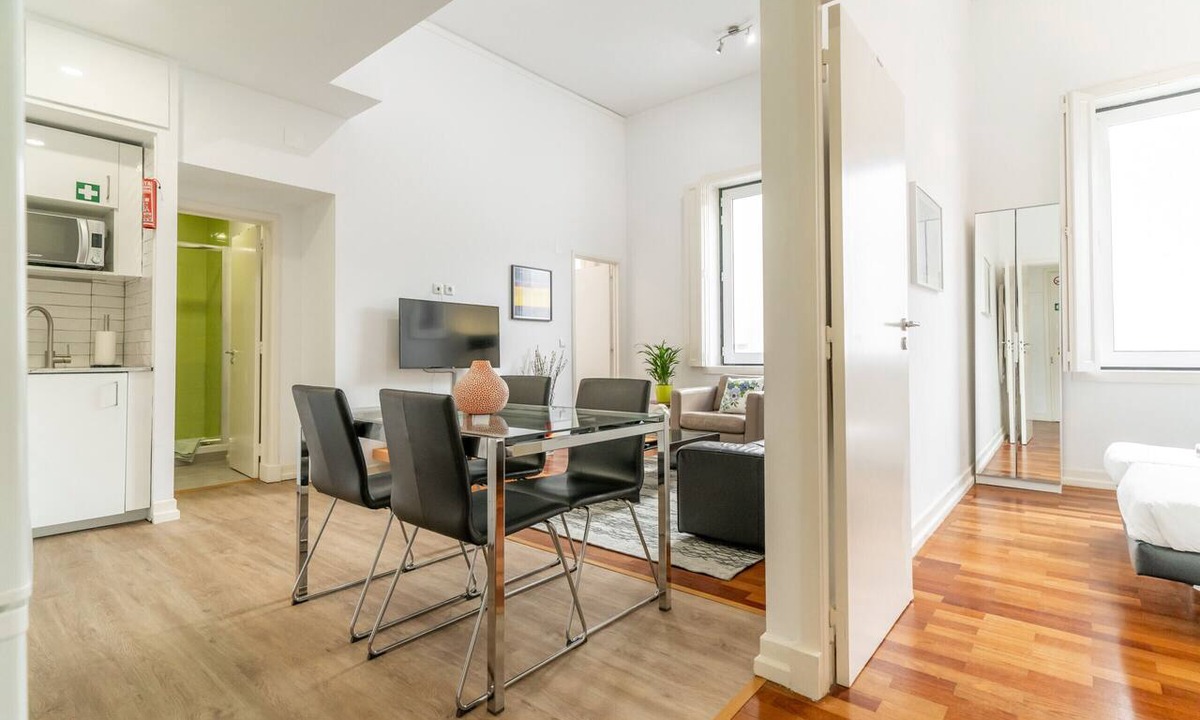 Sacramento Apartment | LV Premier Chiado CH8- comfortable, AC, lifts