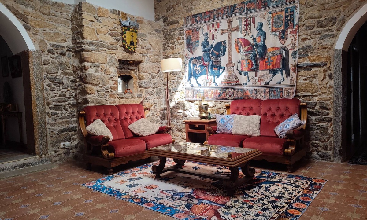 Vila Verde House | Medieval Stone 5-bedroom house in charming Sintra for your getaway
