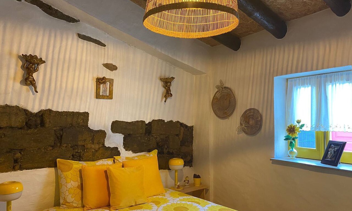 Praia de Santa Cruz Cottage | MILL HOUSE 1 - HOLIDAY HOUSE