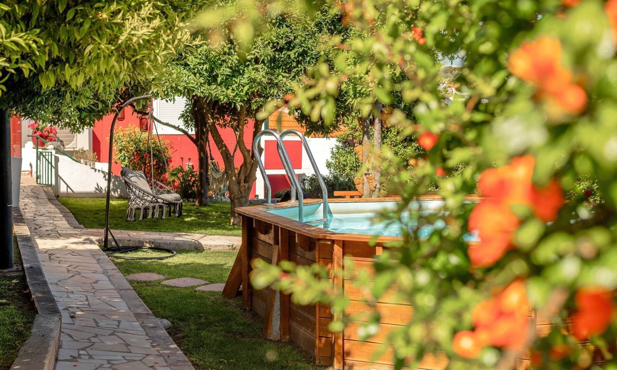 Alges House | Nette Wohnung mit Kleinem gemeinsamem Pool by Interhome