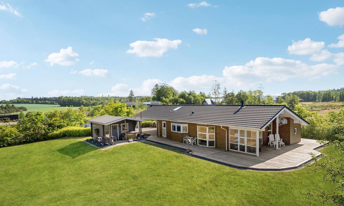 Krejbjerg House | Nice home in Ejstrupholm with sauna