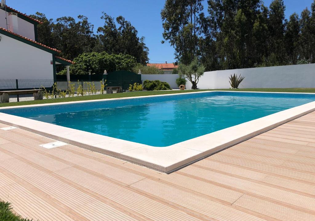 Sao Martinho do Porto House | Paradise Valley House