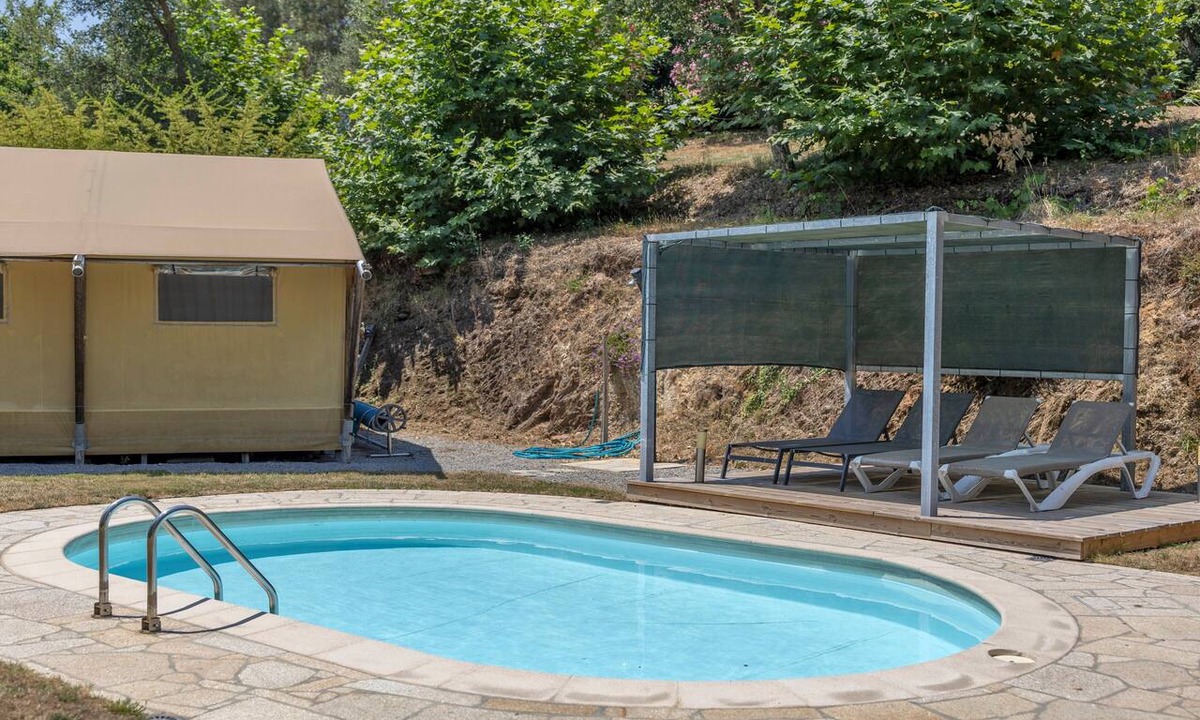 Molares RV Rental | "Pinheiro Glamping" Tent with Mountain View, Private Pool and Wi-Fi