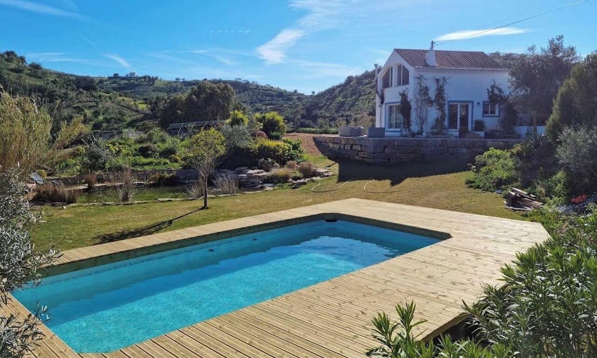 Fonte do Bispo House | Pool - Parking - Bbq - Garden - WiFi - Sleeps 7