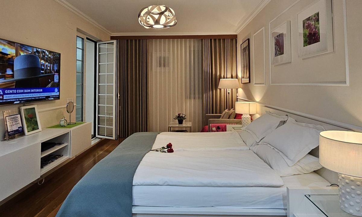 Linda-a-Velha Condo | Quiet and Fully Equipped Apartment in Belém