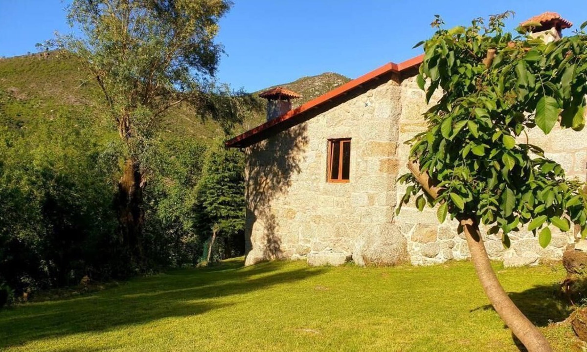 Terras de Bouro Cottage | Quinta da Casa dos Santos - Inside Gerês