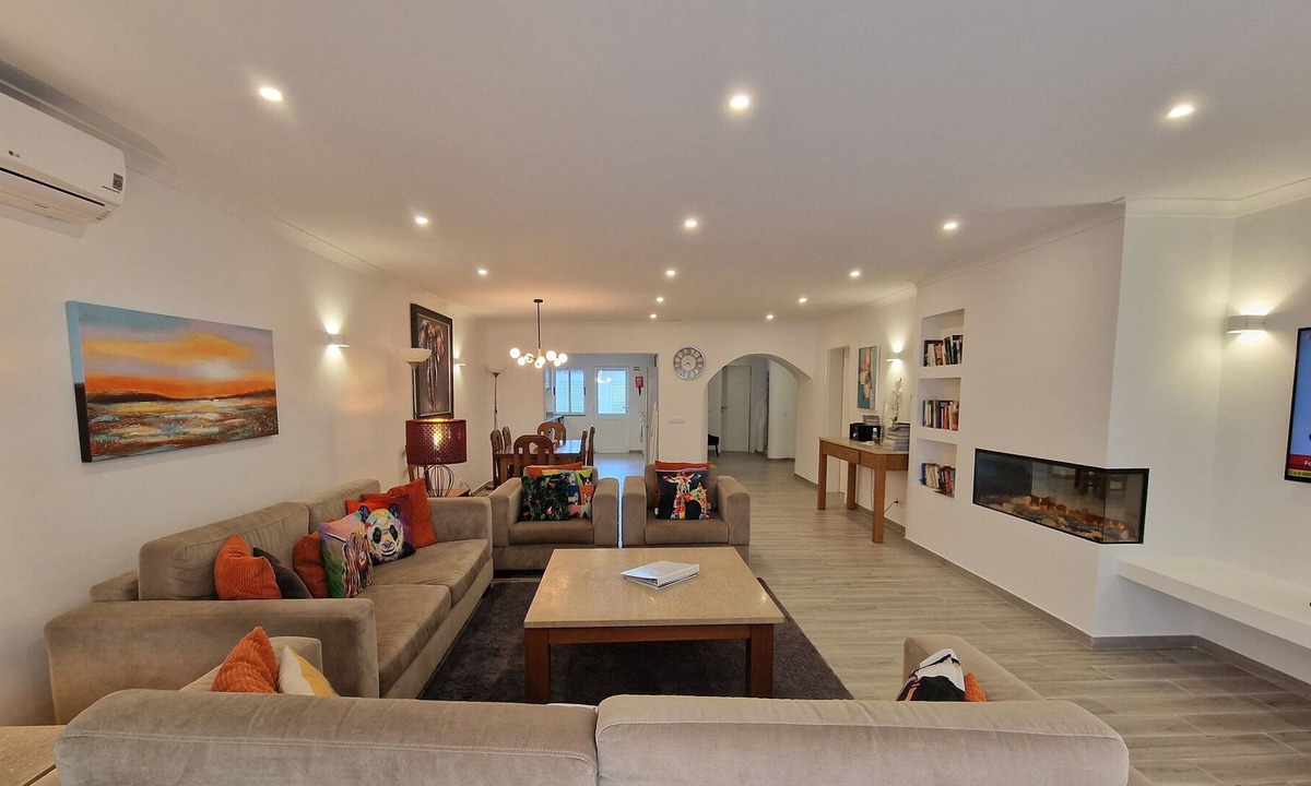 Vale do Lobo Villa | Renovated 3 Bedroom Villa pool heating Vale do Lobo, 5min walk to Tennis Academy