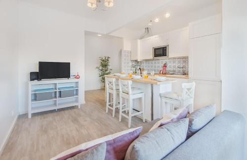 Casal da Ladeira Apartment | Roma Cozy Flat with Balcony
