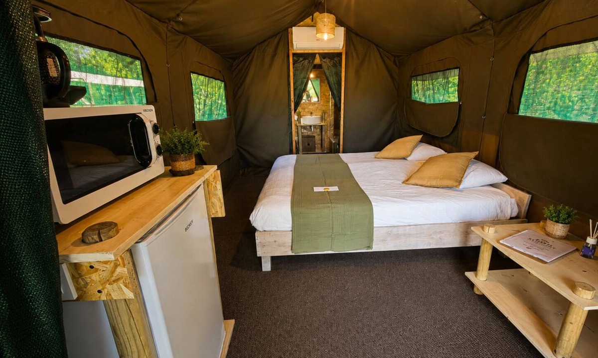 Ventosa RV Rental | Safari Glamping Portugal Gazelle