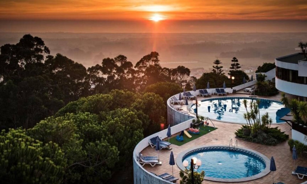 Laundos Hotel | Sao Felix Hotel Hillside and Nature